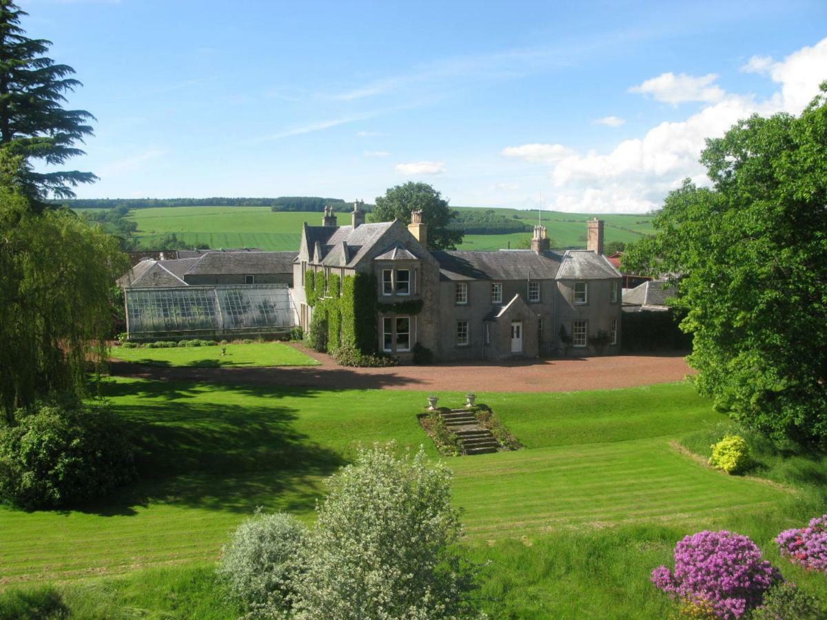 Newton Farmhouse B & B Jedburgh Dış mekan fotoğraf